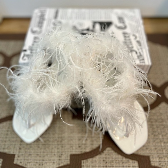 Authentic Jeffrey Campbell Boca Flat Sandals - Picture 4 of 13